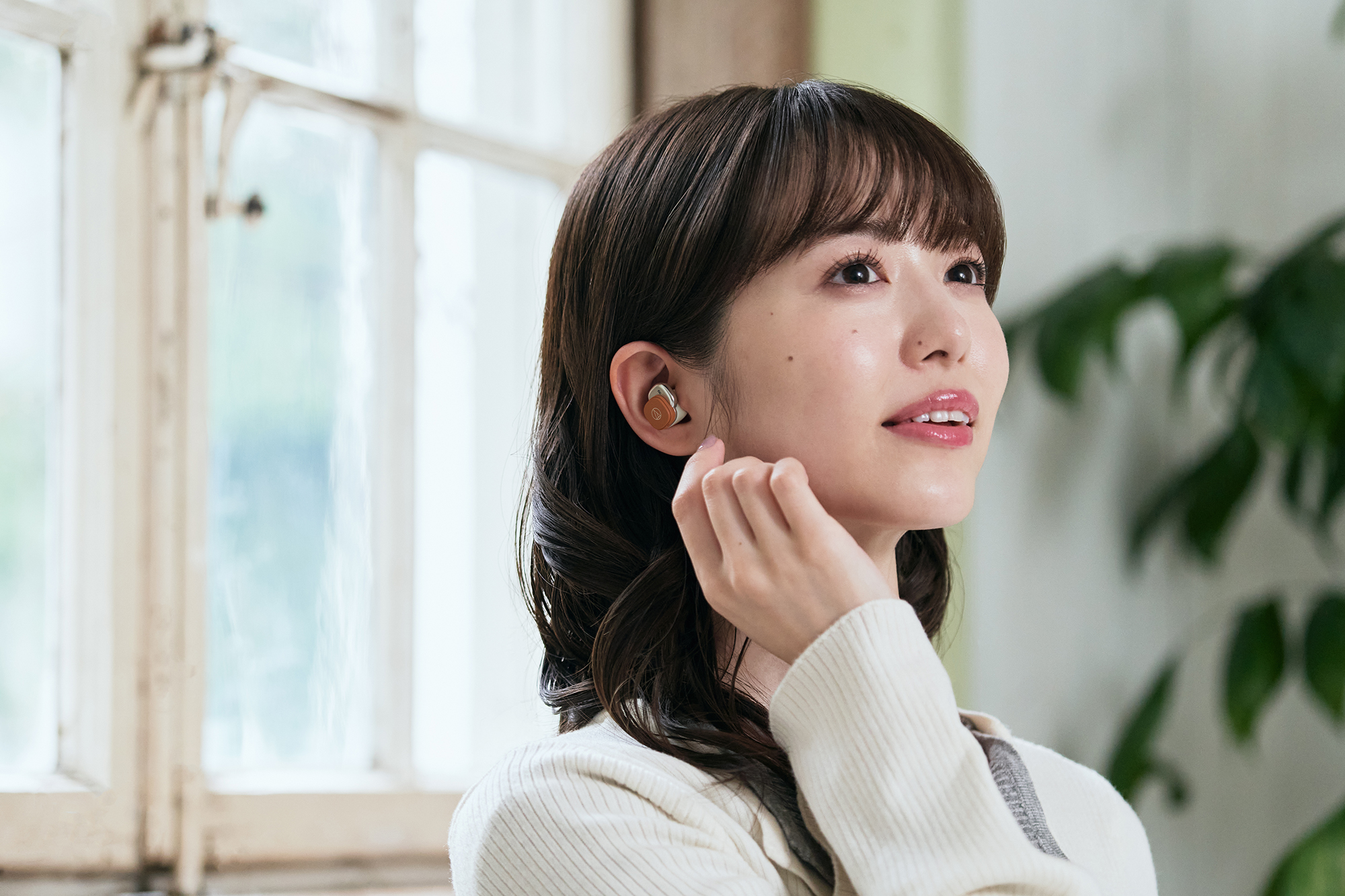 Audio-Technica “ATH-SQ1TW2NC”