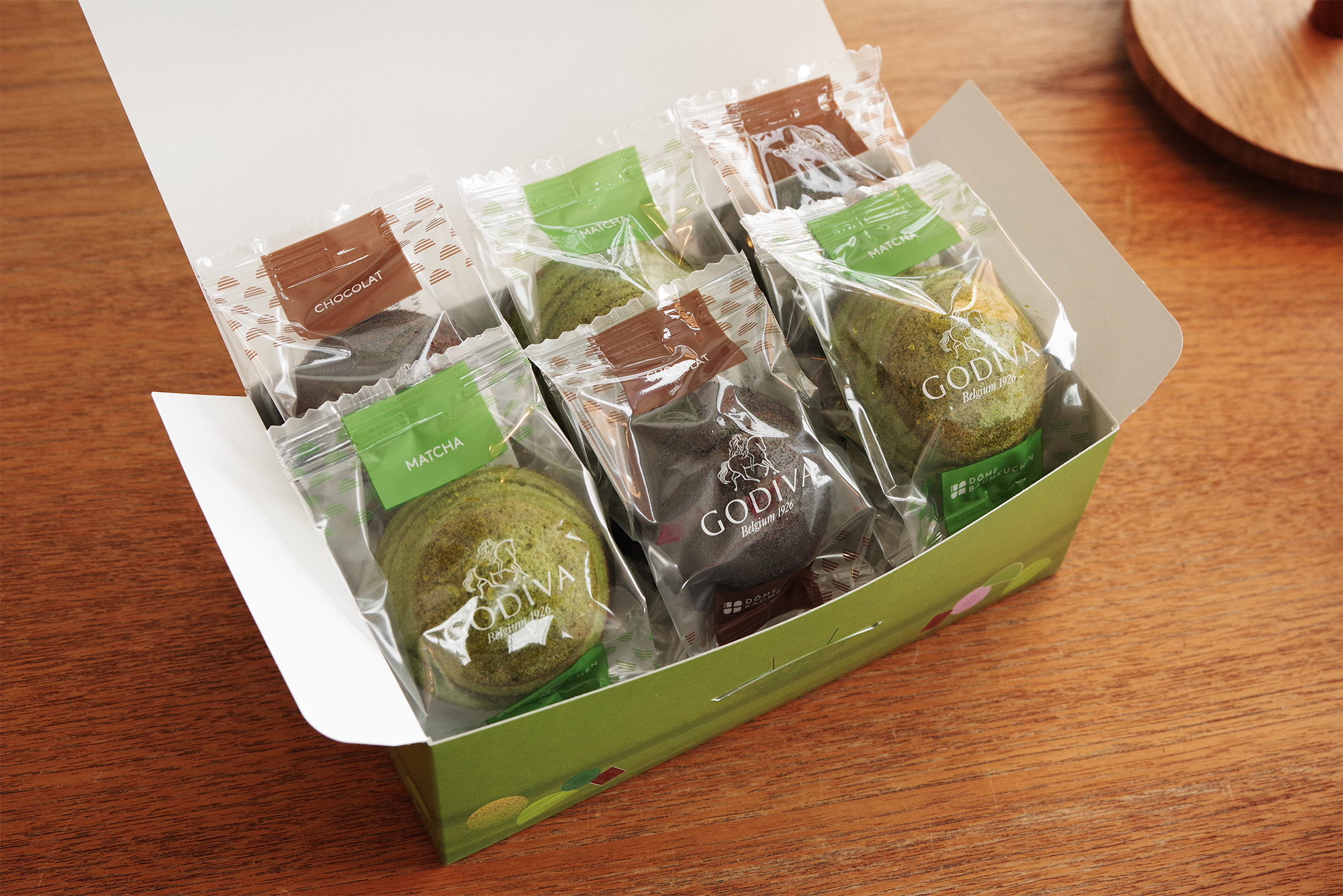 GODIVA FY25 Dôme Baumkuchen Chocolat & Matcha