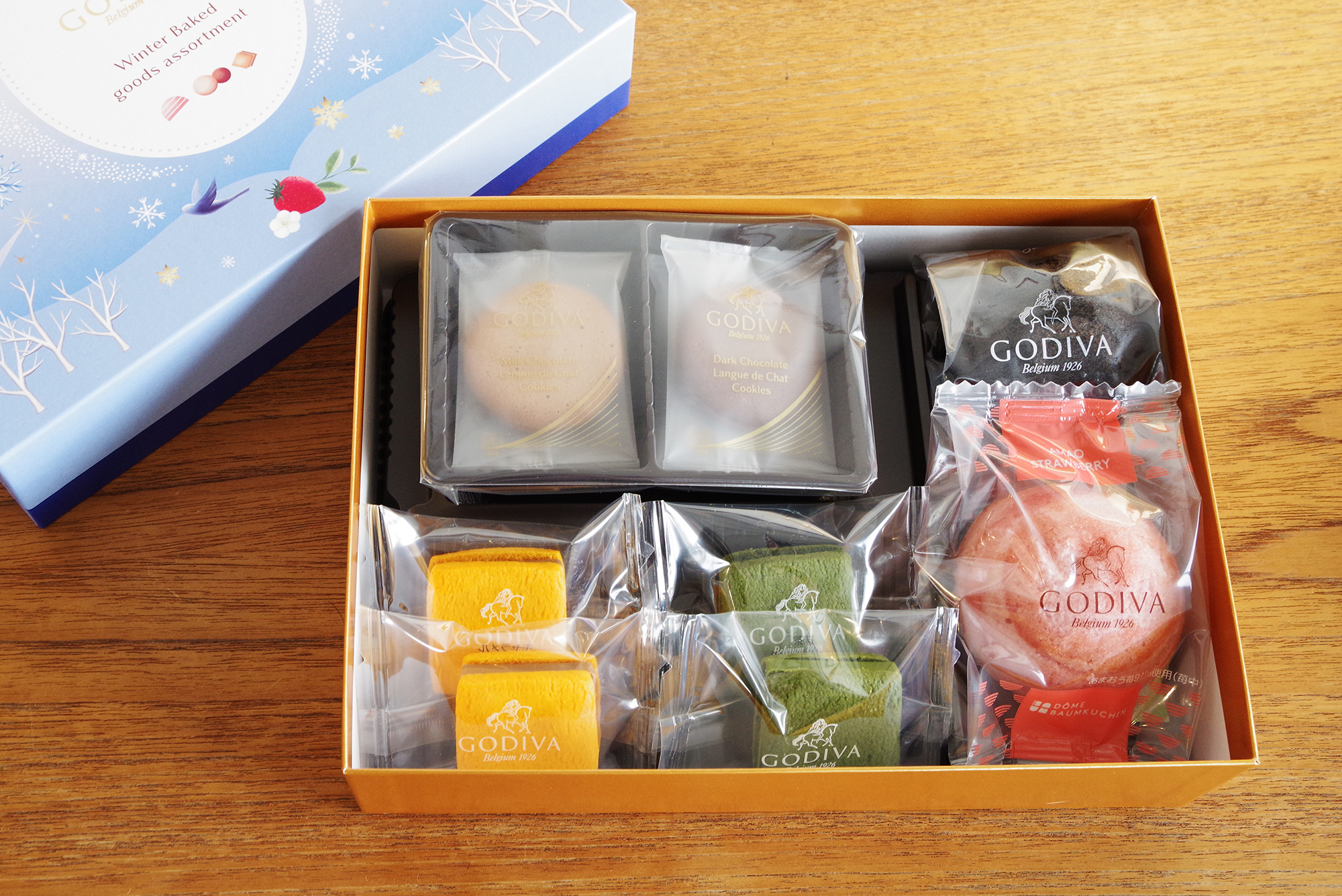 GODIVA FY25 Winter Baked goods assortment